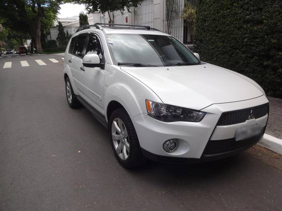 MITSUBISHI OUTLANDER 2.0 16V GASOLINA 4P AUTOMÁTICO MITSUBISHI OUTLANDER 2.0 16V GASOLINA 4P AUTOMÁTICO